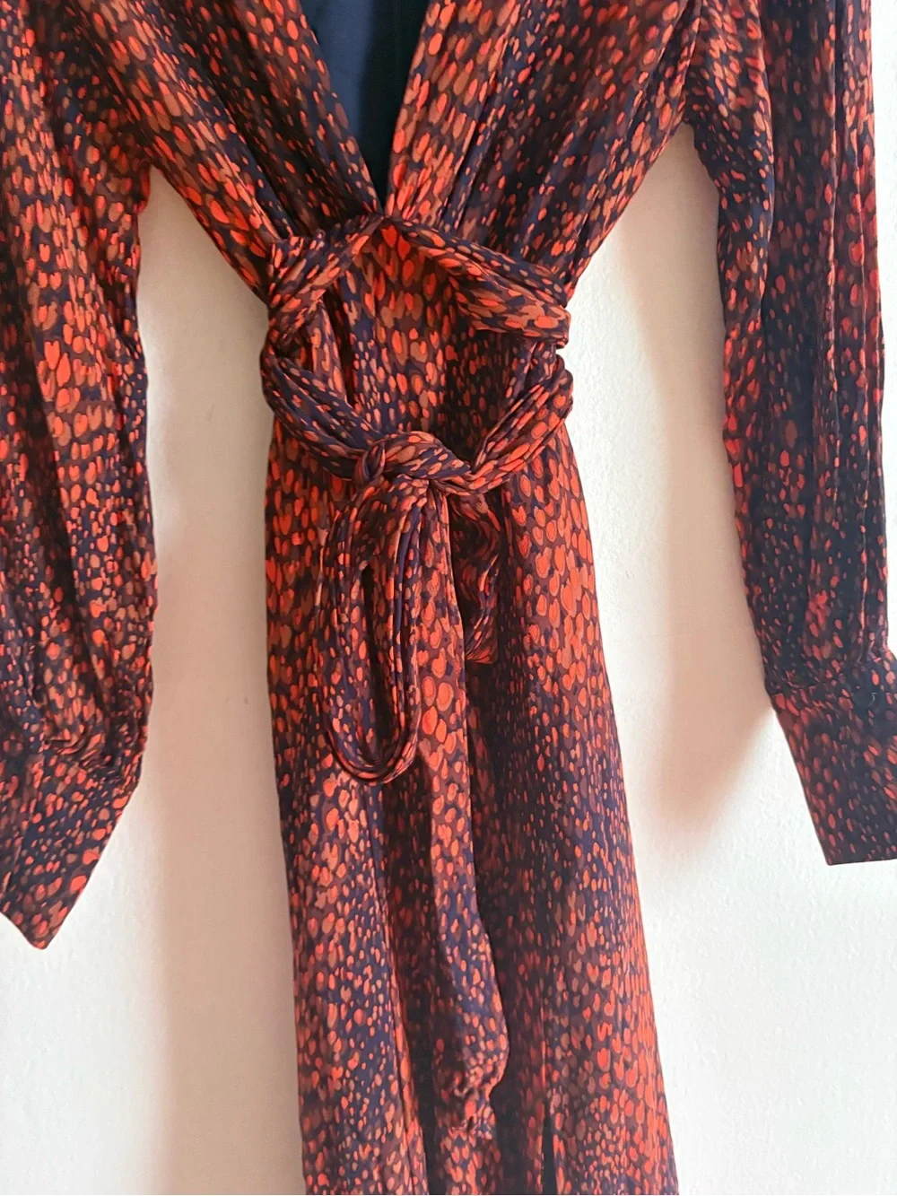 Reiss Sz 2 Maya Red Blue Printed Abstract Tie Waist Midi Dress - Picture 7 of 14